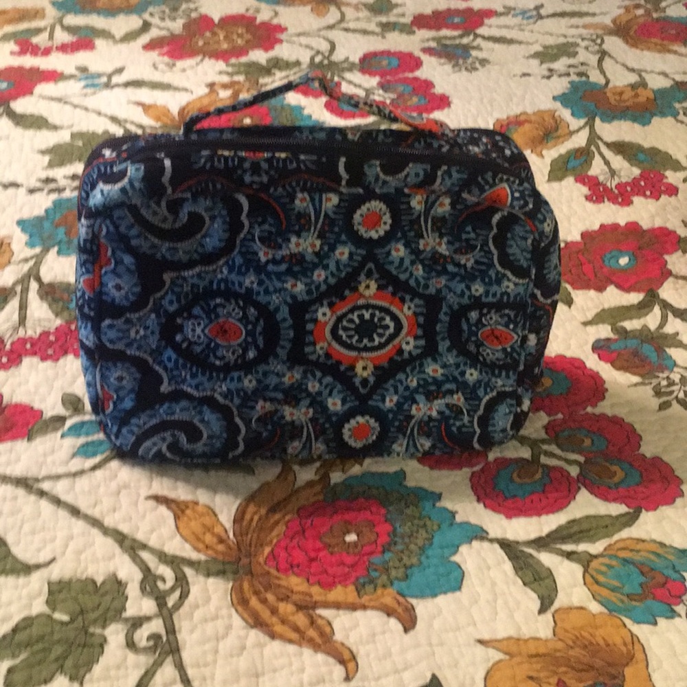 Vera Bradley large make up bag. Great travel bag.